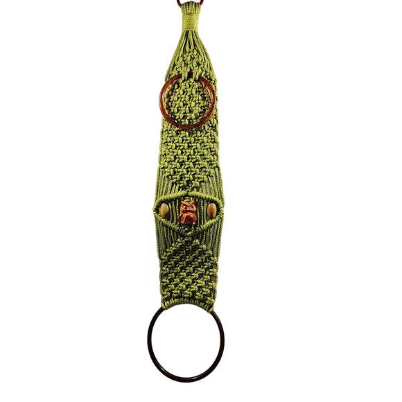 Vintage Lime Green Macrame Owl Bead Double Ring Hanging Towel Holder 34" Long - Picture 1 of 8